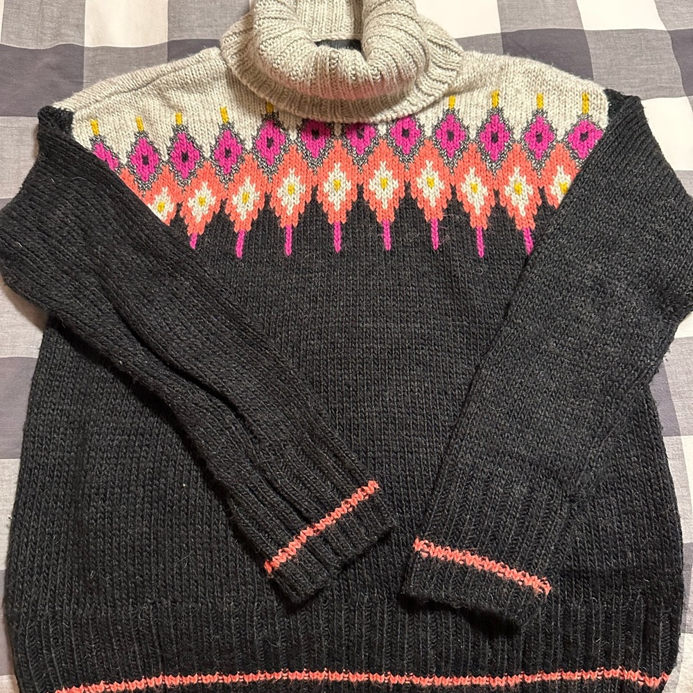 The Limited Sweater (Small)